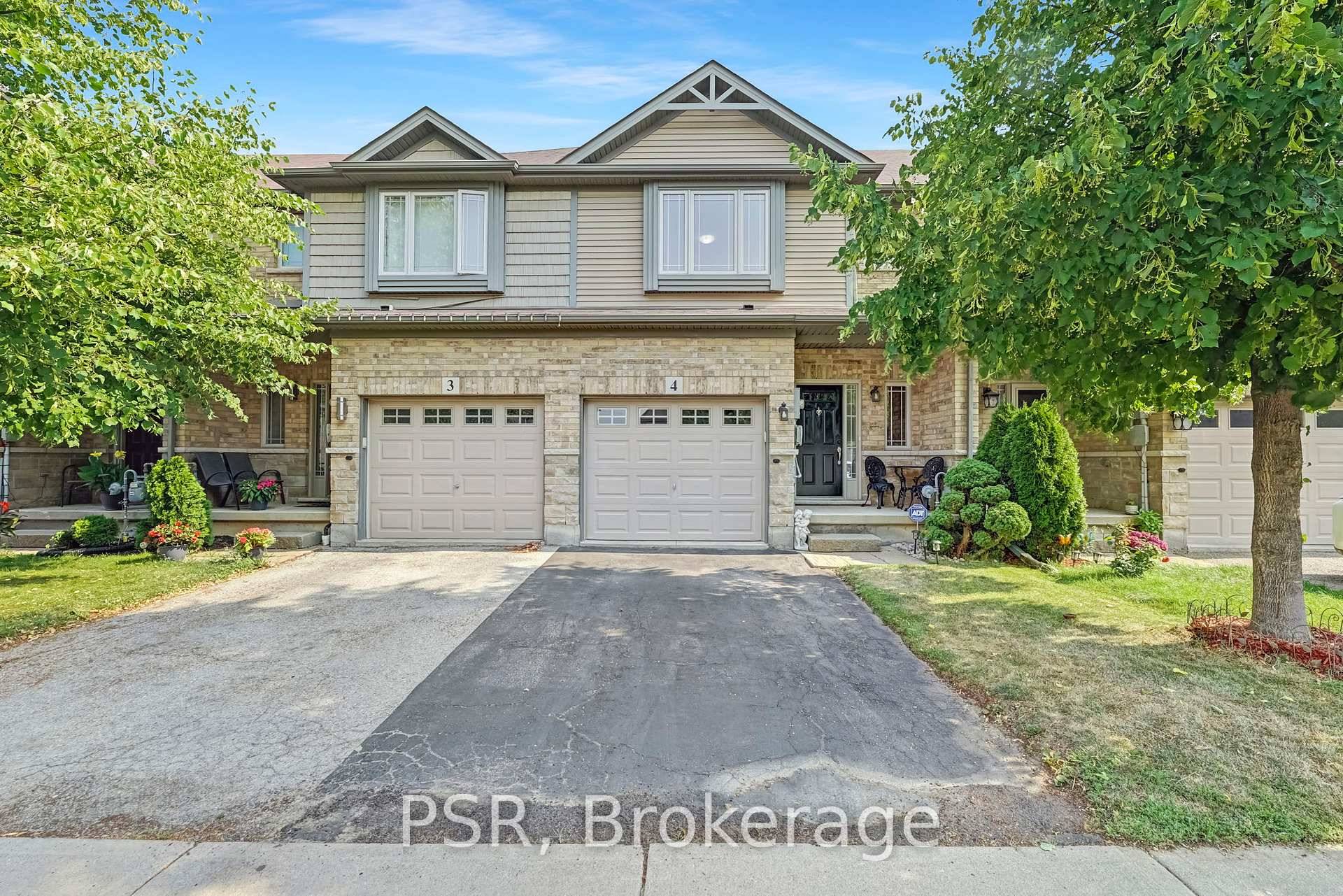 Welcome to this stunning Losani built townhouse, offering a perfect blend of style, comfort, and convenience.
