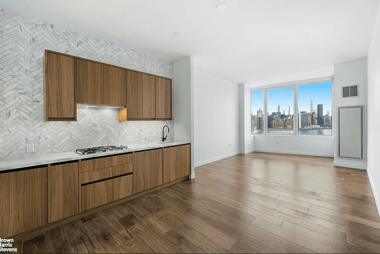 Welcome home to The Greenpoint, a luxury waterfront condominium ideally located at 21 India Street with the NYC Ferry at your doorstep and the subway just two blocks away, offering ...