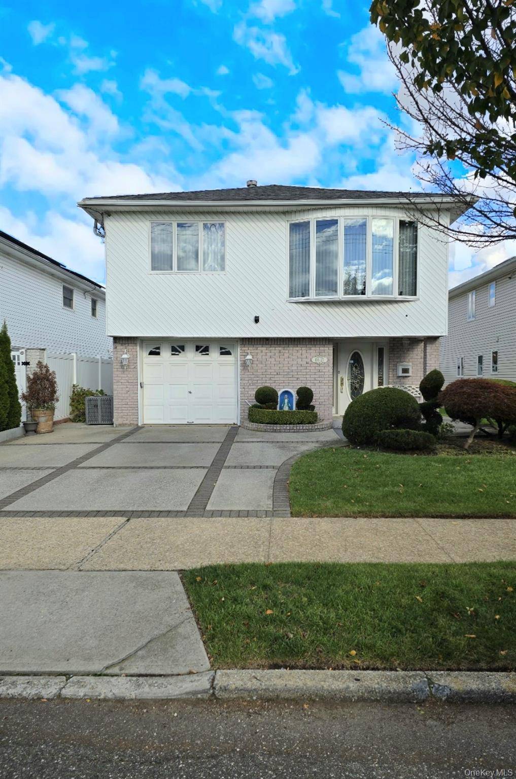 Welcome to this beautifully maintained four bedroom, three bathroom home, perfectly situated on an oversized 4, 760 ft² lot, with 2, 100 interior ft² of living space plus garage.