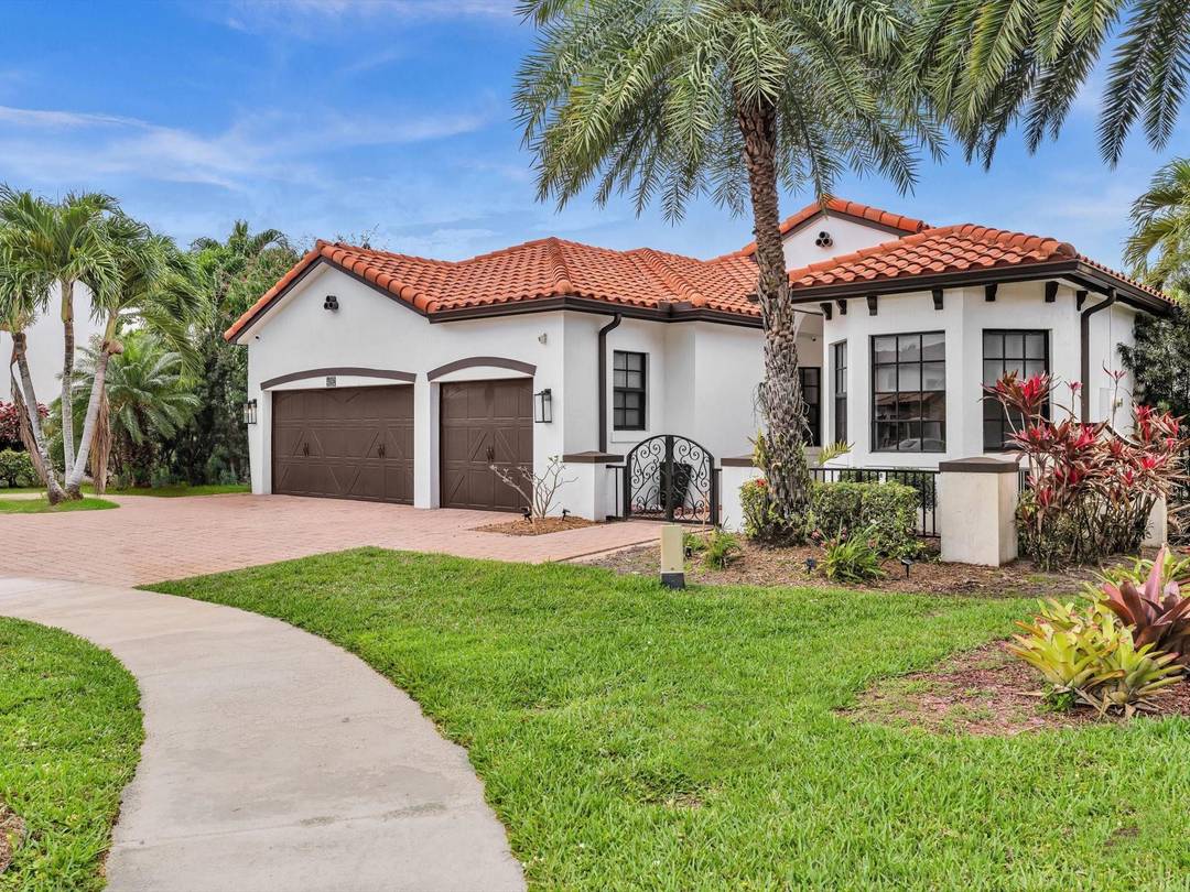 Welcome to the exquisite resort style modern estate home offered fully furnished at ESTADA AT MONTERRA.