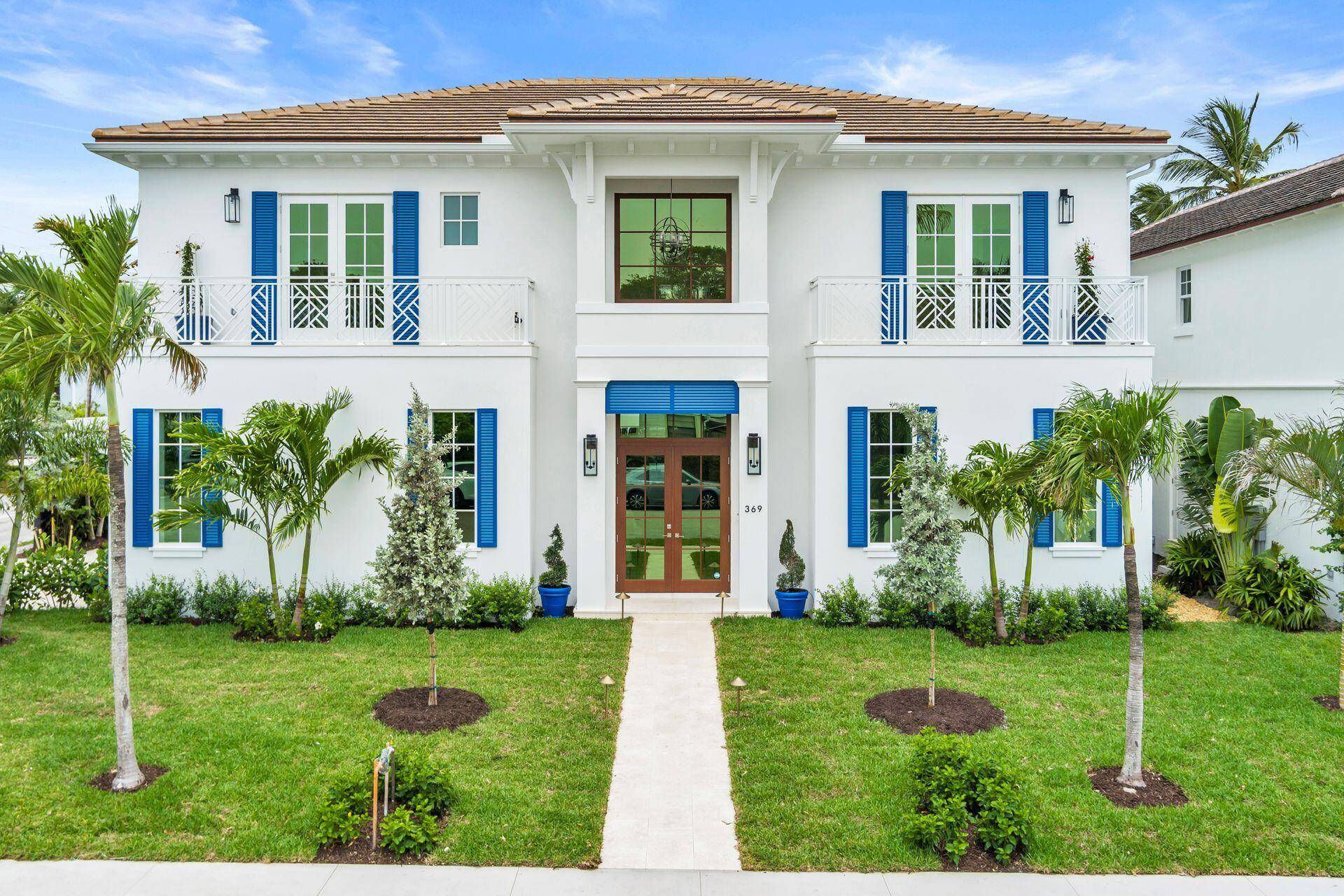 Welcome home ! ! ! This exquisite luxury new construction residence is a true showpiece offering 5 bedrooms, 5 full baths, and 3 half baths across 4, 844 sq ft ...