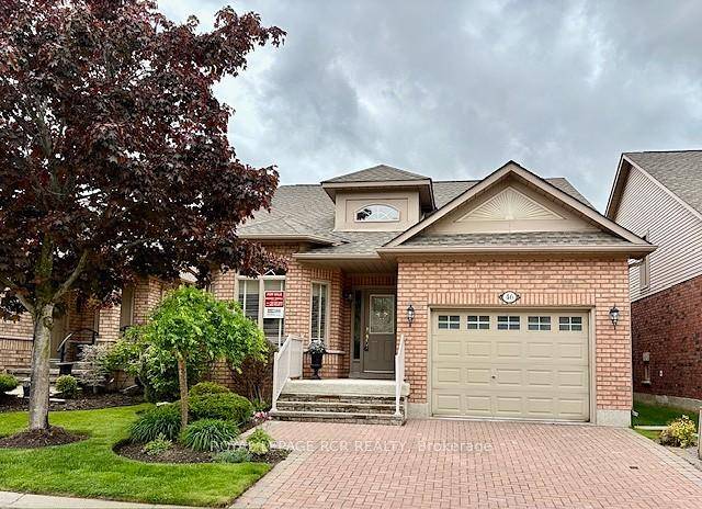 Looking for a detached, bright bungalow in Briar Hill ?