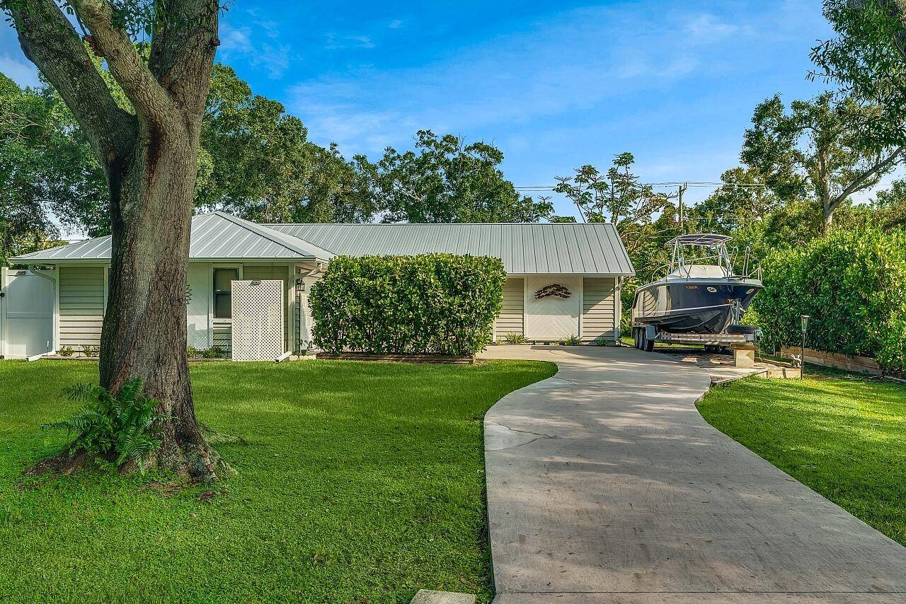 Experience Florida living at its finest in this 3 bed, 2 bath coastal dream home.