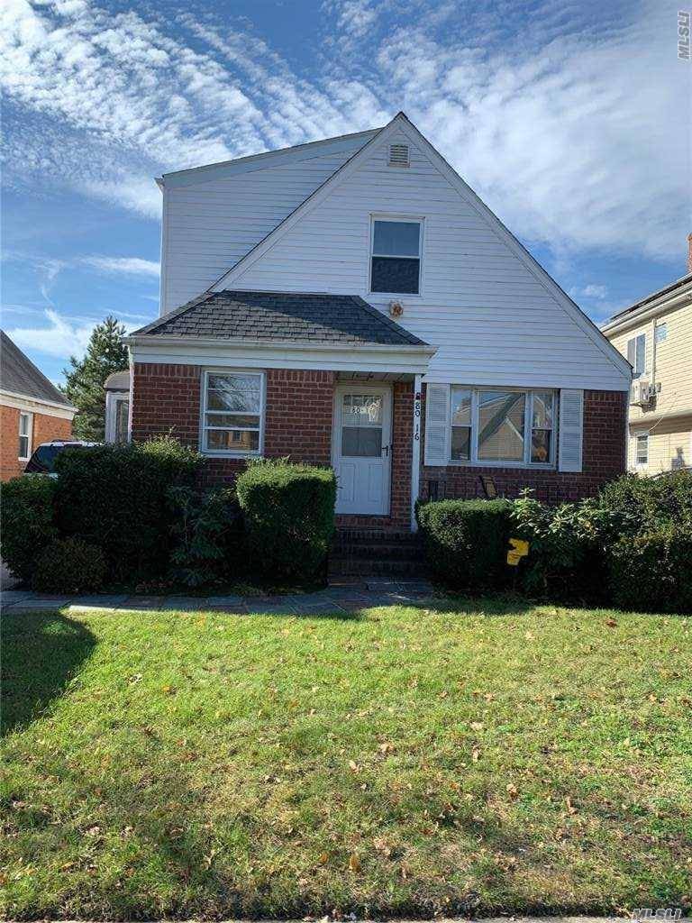 Spacious cape cod for rent in Floral Park.