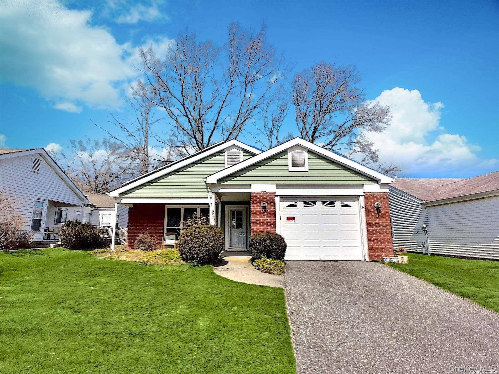 Newly Updated Ardmore model in Leisure Knoll's 55 community.