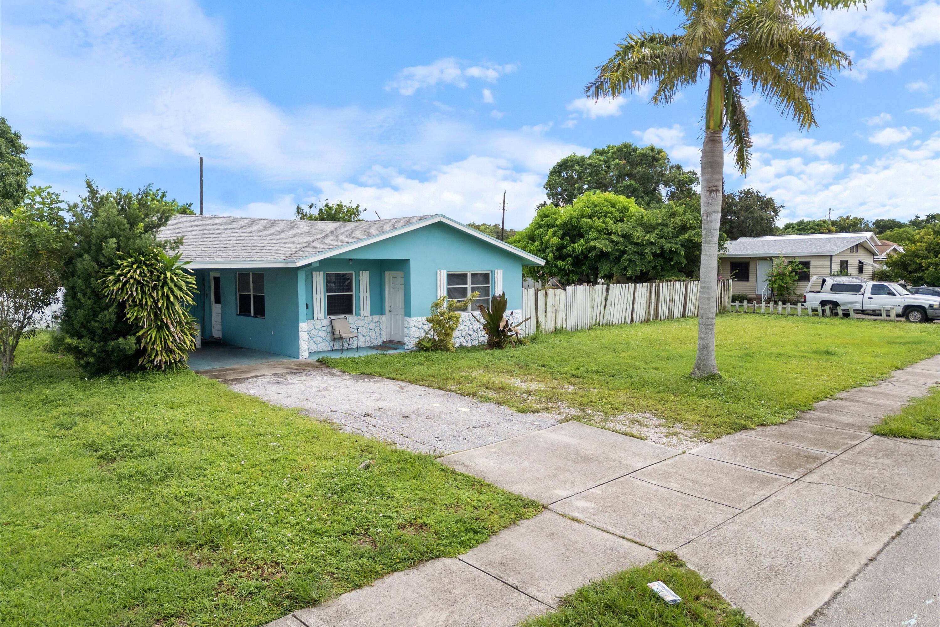Welcome to an exceptional opportunity in Delray Beach !