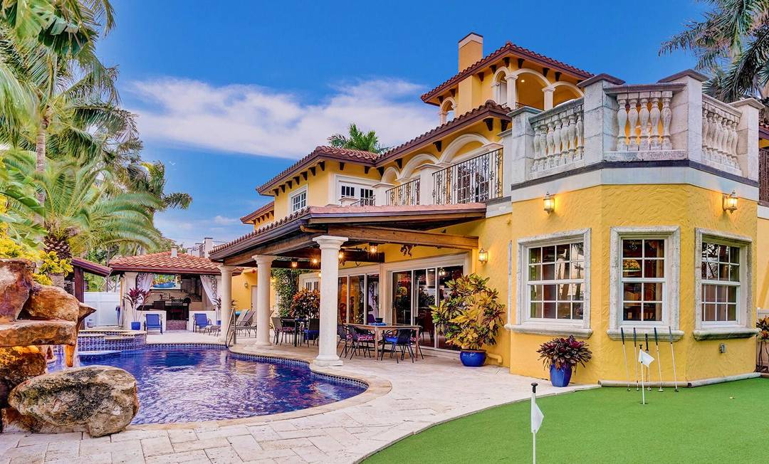 LAKE SANTA BARBARA ! An exquisite Mediterranean Villa, 1st floor 2nd floor master suites.