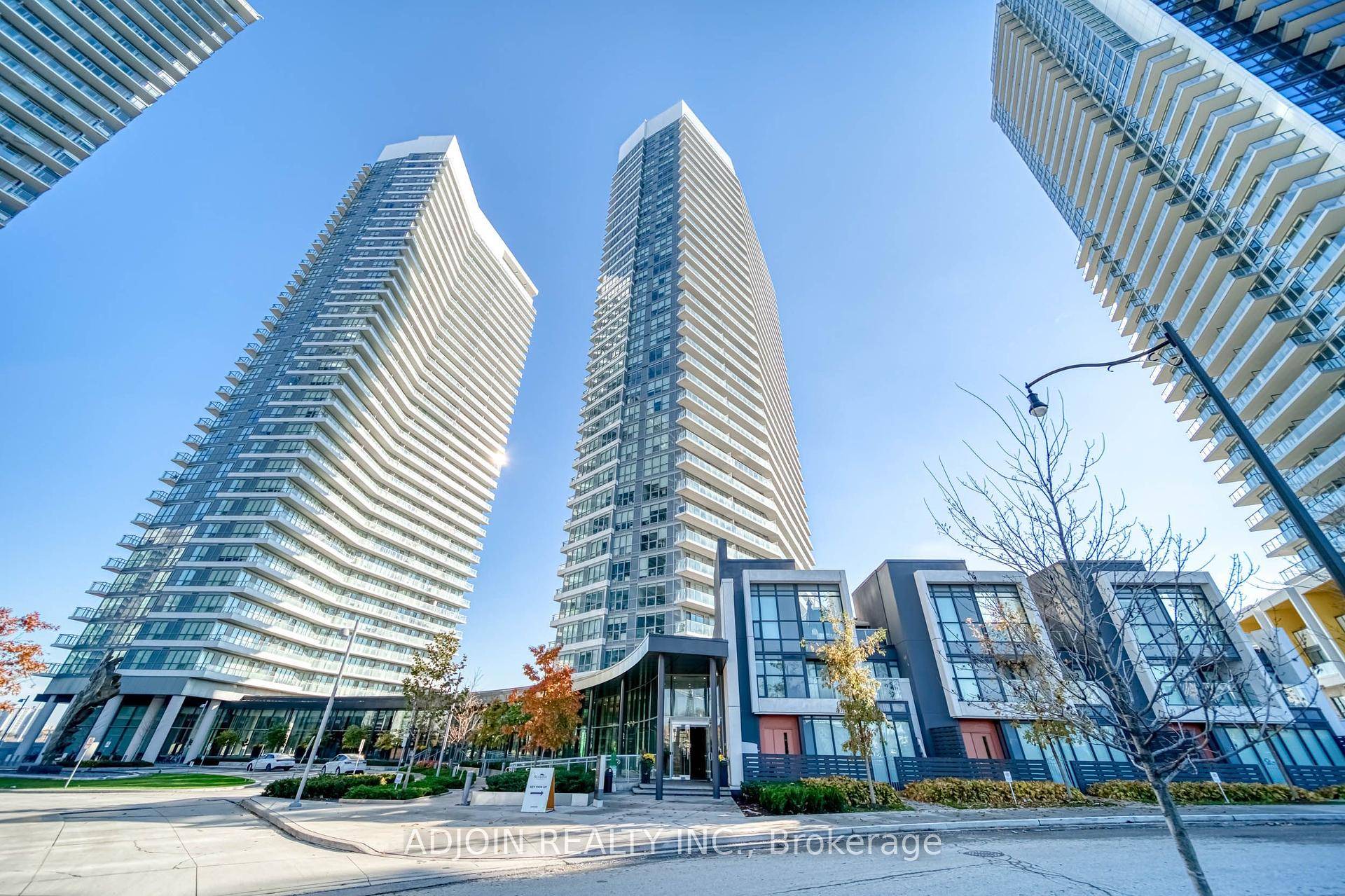 Welcome To This 2 Br amp ; 2 Bath Luxurious Condo In The Upscale Bayview Village.