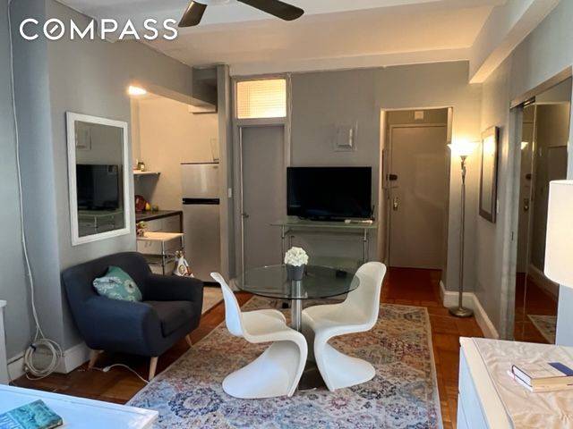 NEW PRICE ! Experience the beauty of Central Park at your doorstep !