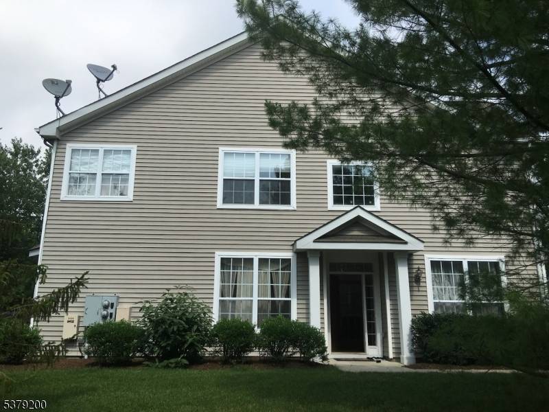 Welcome to this West Facing 3 4 BedroomTownhome in Desirable Bellemont Development Morganville, NJ Located in a safe and quiet neighborhood, this beautifully maintained townhome offers the 2 car Garage ...
