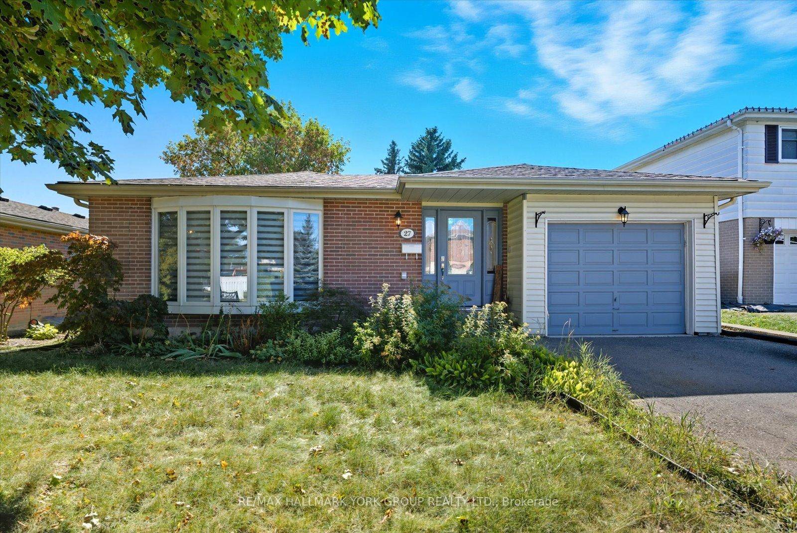 Welcome To 27 Bromley Crescent, A Beautifully Updated 3 2 Bedroom, 2 Bathroom Home Located In Bramptons Desirable Avondale Community.