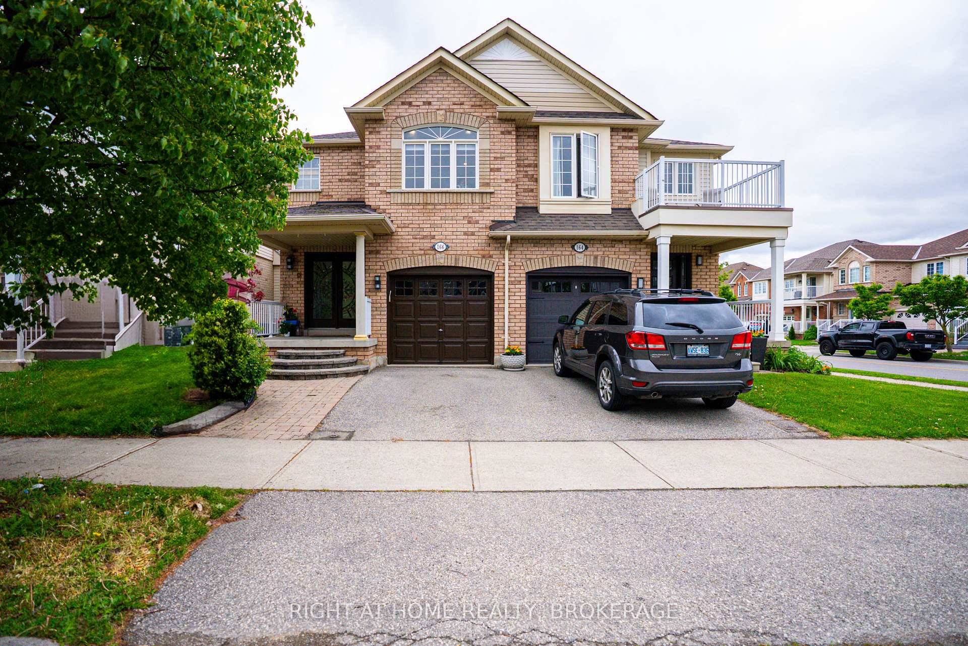 Welcome to 166 Hampshire Way !