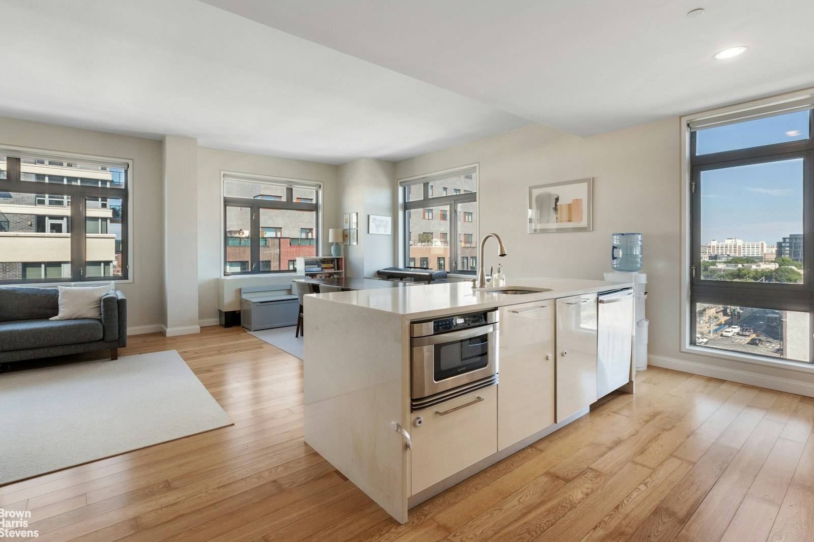 This spacious and bright convertible 3 BR home is now available at The L Haus Condominium in Long Island City !