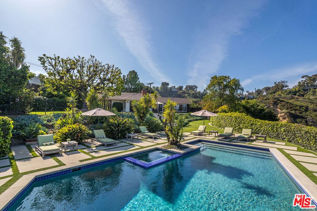 2618   Roscomare Rd 4.0 Bel Air LA