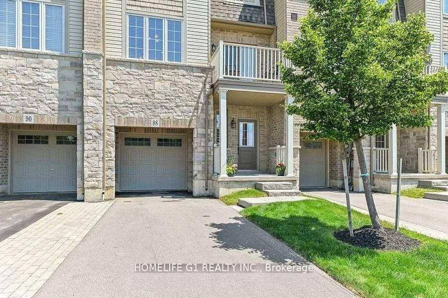 Executive Rental ! Welcome to Executive and Gorgeous East Facing Freehold Townhouse in a highly desirable amp ; sought after neighborhood in Stoney Creek.