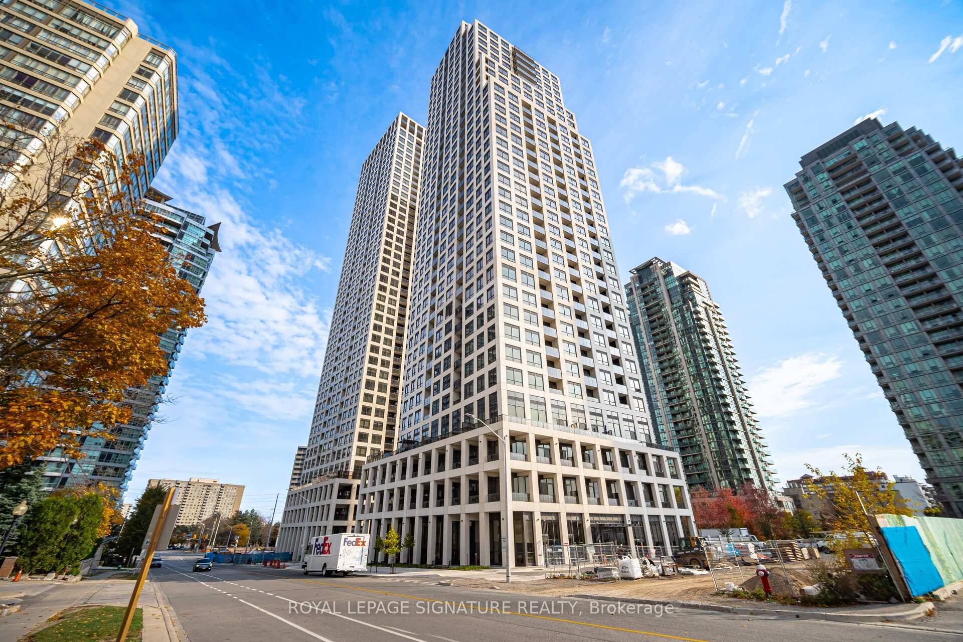 Awesome location, transit on doorstep, brand new modern amp ; elegant building, Never Lived In 1 Bed bedroom suite with open concept at Edge Tower 1.