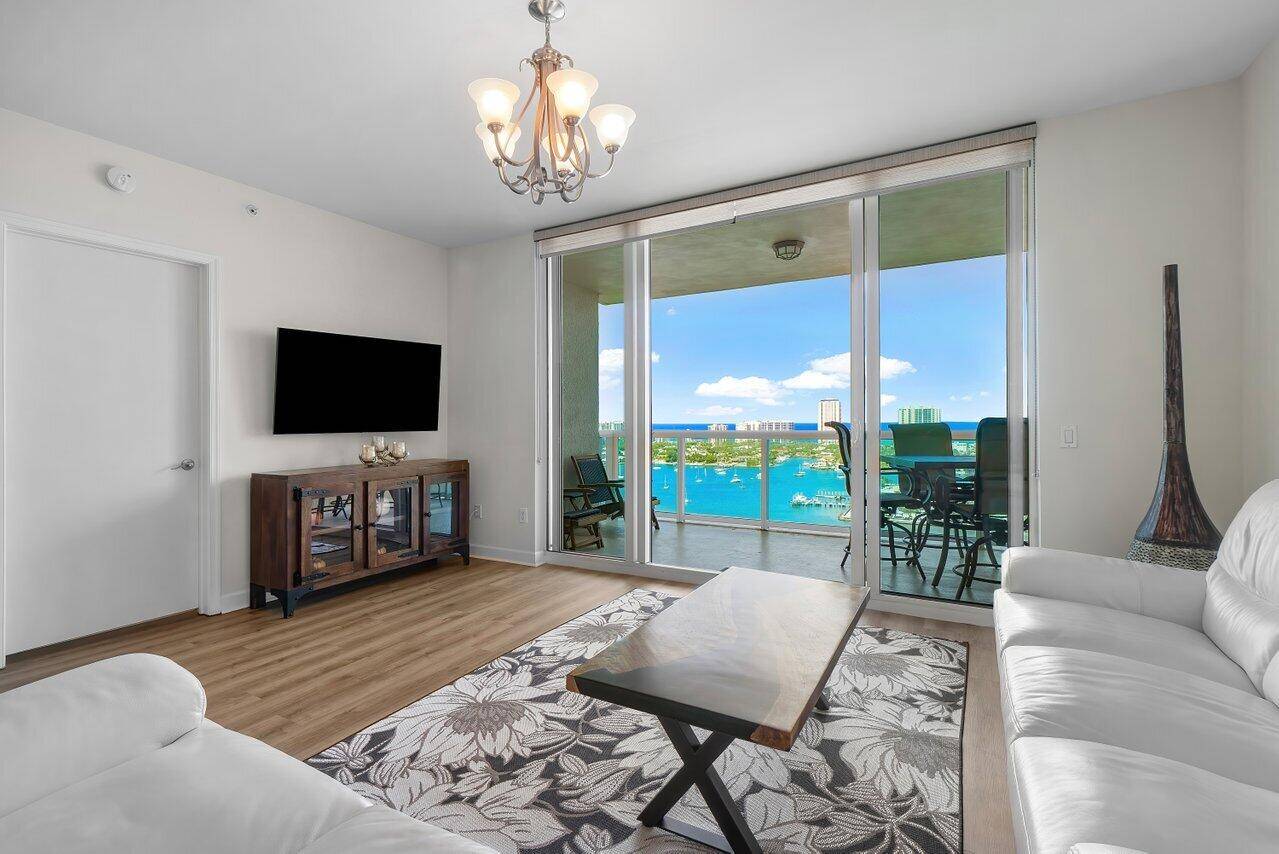 Updated 24th floor 2BR den 2BA w amazing Intracoastal ocean views for ANNUAL rental.