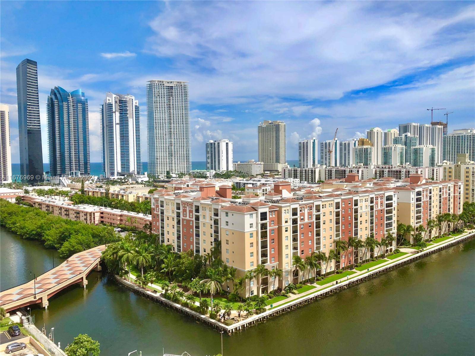 The largest model in Porto Bellagio Palladio 3 bed 2bath Den with a huge balcony !