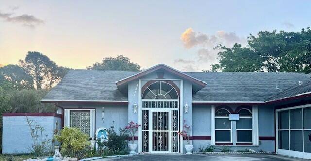 Split bedroom plan, 3 bedrooms 2 baths 2 car garage cbs construction.