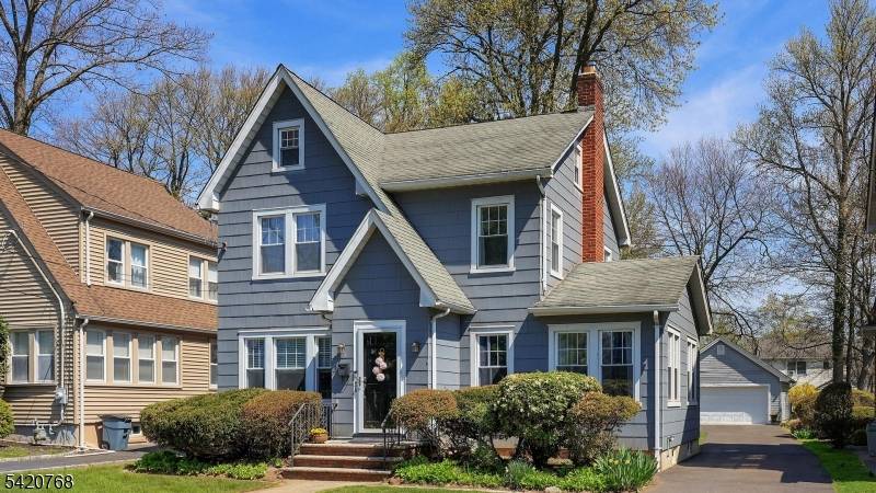 Nestled on a quiet, tree lined street in Cranford's highly sought after Brookside neighborhood, this classic 4 bedroom Colonial presents a rare opportunity to reimagine a home with timeless character ...