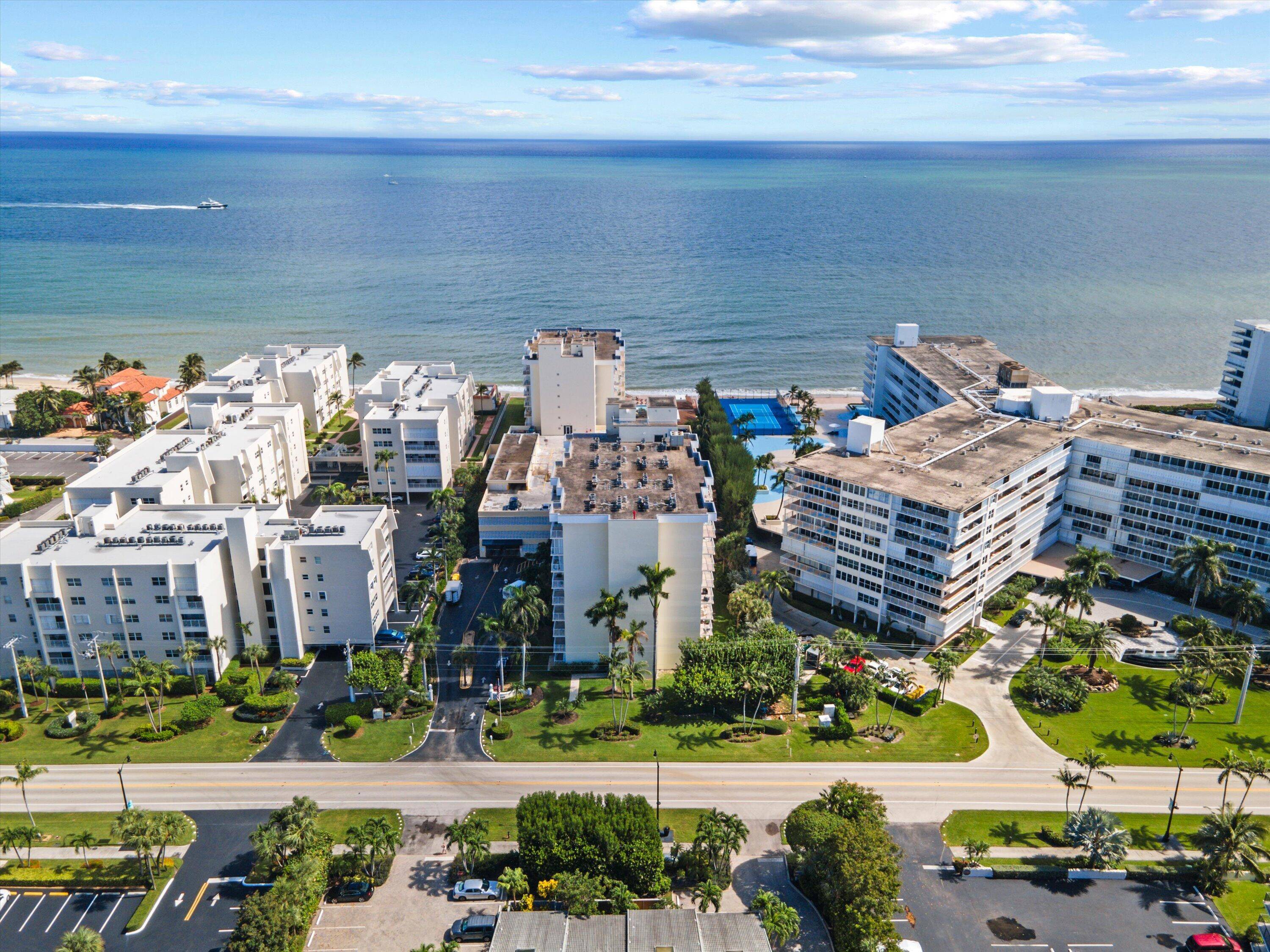 Spectacular renovation just completed of this sunny southern exposure 1 bdrm 1.