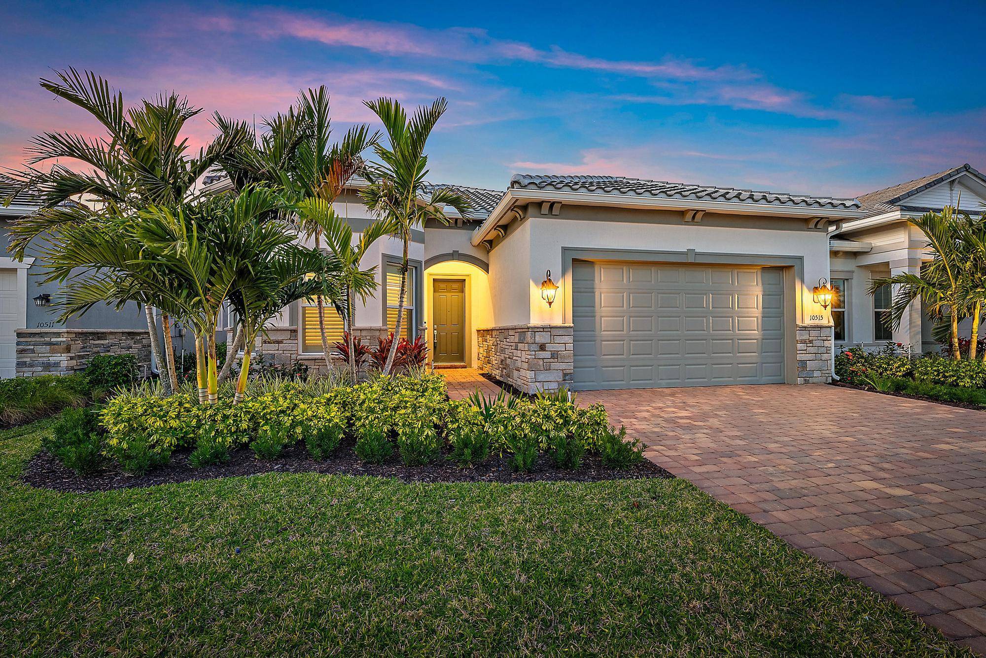 Price Drop ! ! This beautiful luxury NEWLY CONSTRUCTED home is move in ready.
