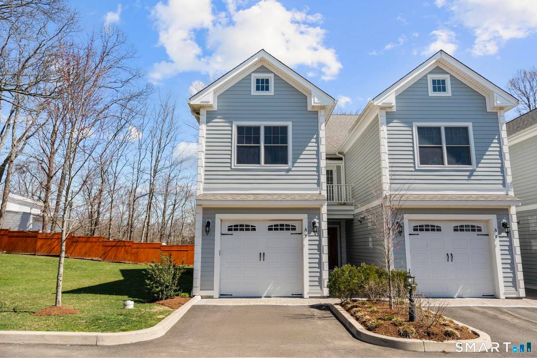 Welcome to The Landing at Guilford, a luxury townhome community offering modern design, quality construction, and low maintenance living in one of the shoreline's most desirable locations.