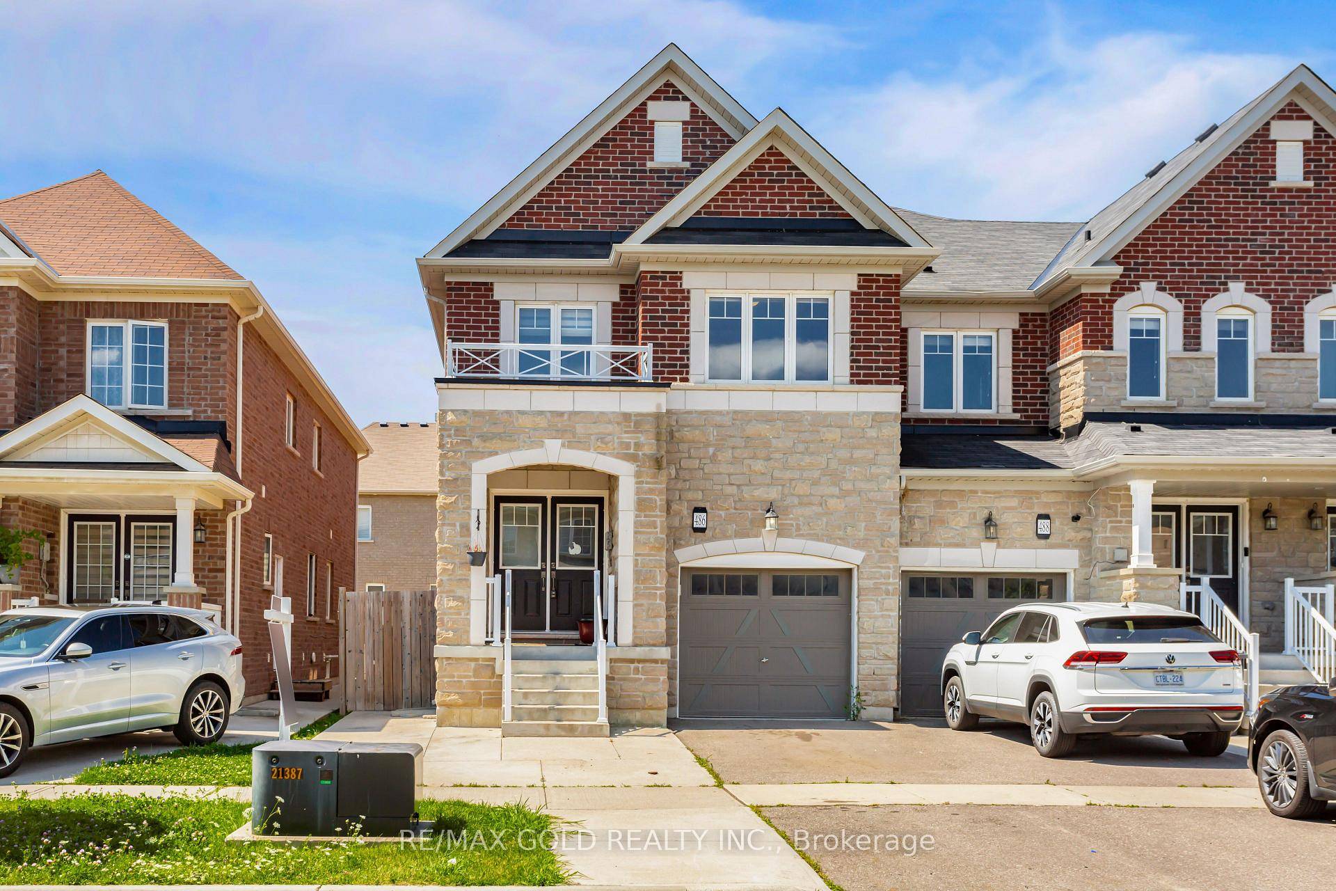 Welcome To This Stunning Large Freehold Townhouse In Brampton's premier neighborhood.