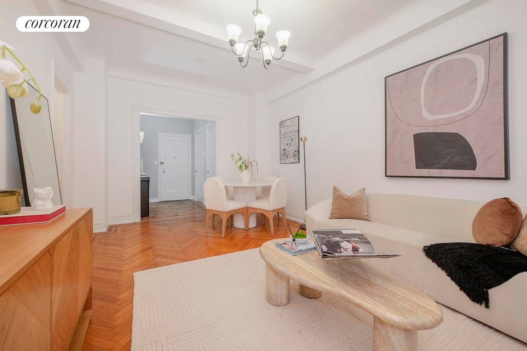 One of the most convenient corners of Manhattan with excellent service levels !