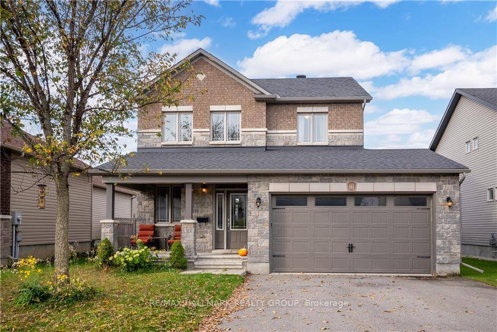 Welcome to this beautifully designed one bedroom lower level apartment located in a quiet, family friendly neighbourhood in Embrun, just 10 minutes from Calypso Waterpark and within easy commuting distance ...