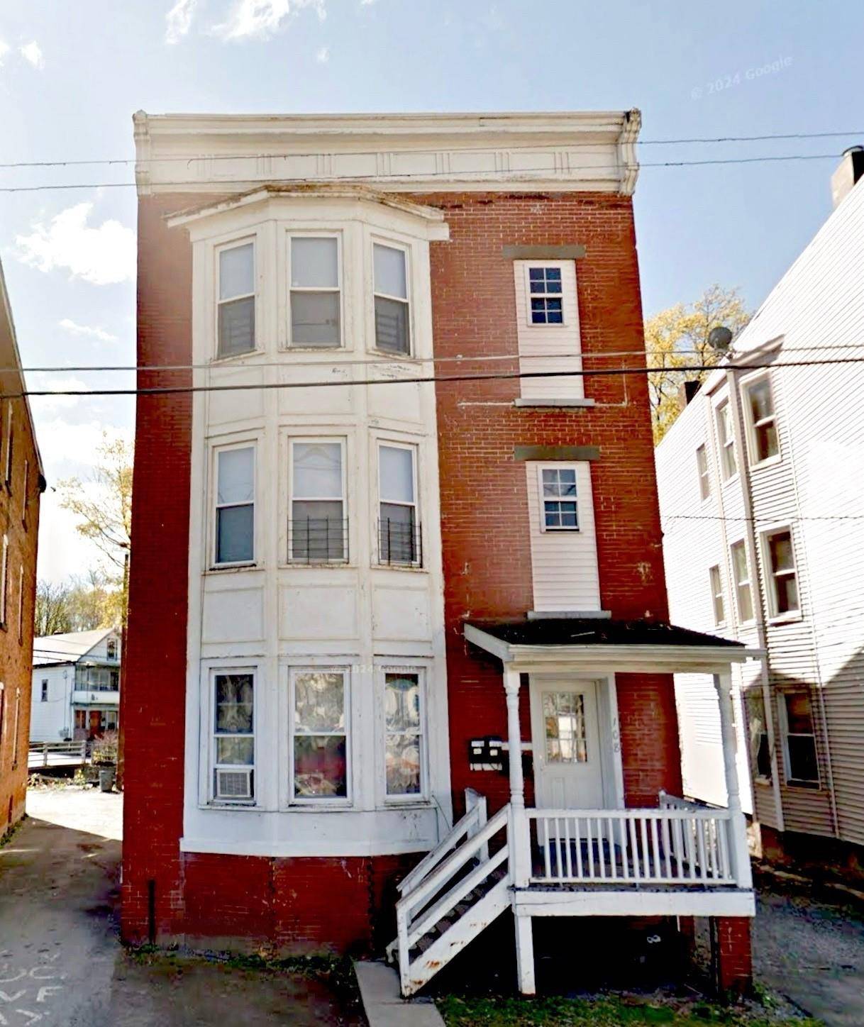 Turnkey three family investment opportunity in the heart of the City of Poughkeepsie !