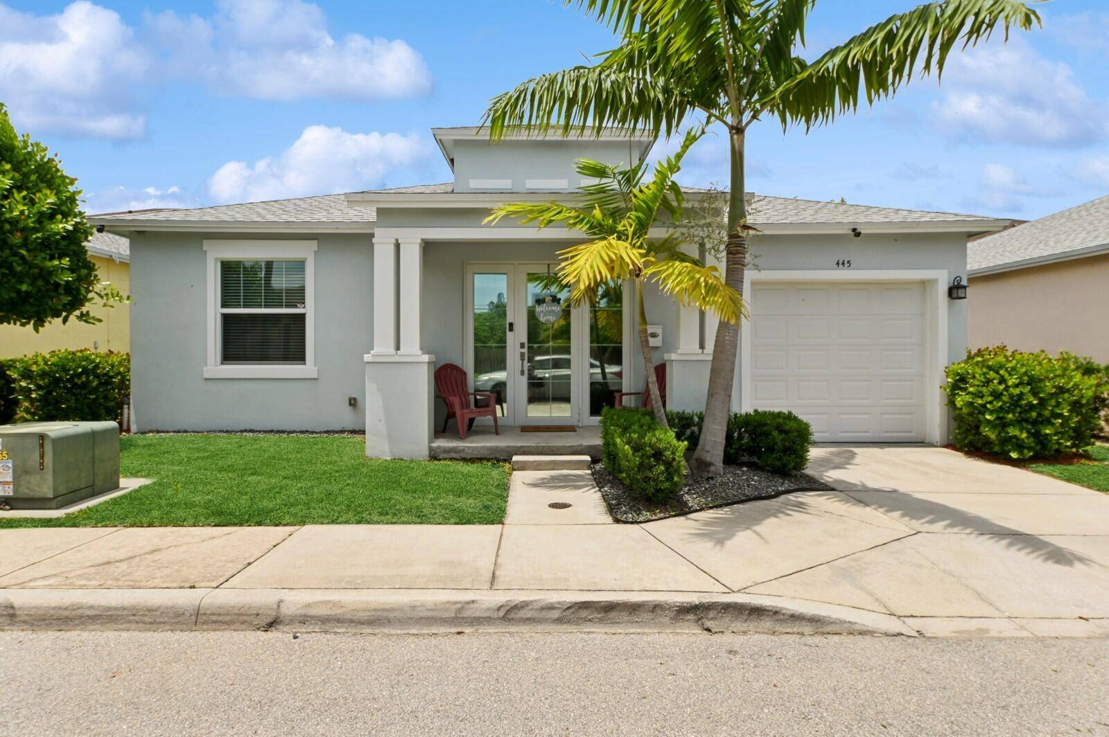 Fabulous 3BR 2BR 1CG SFH ready for owner occupants only, centrally located in eastern WPB, close to Flagler, City Place, beaches Good Sam Hospital.