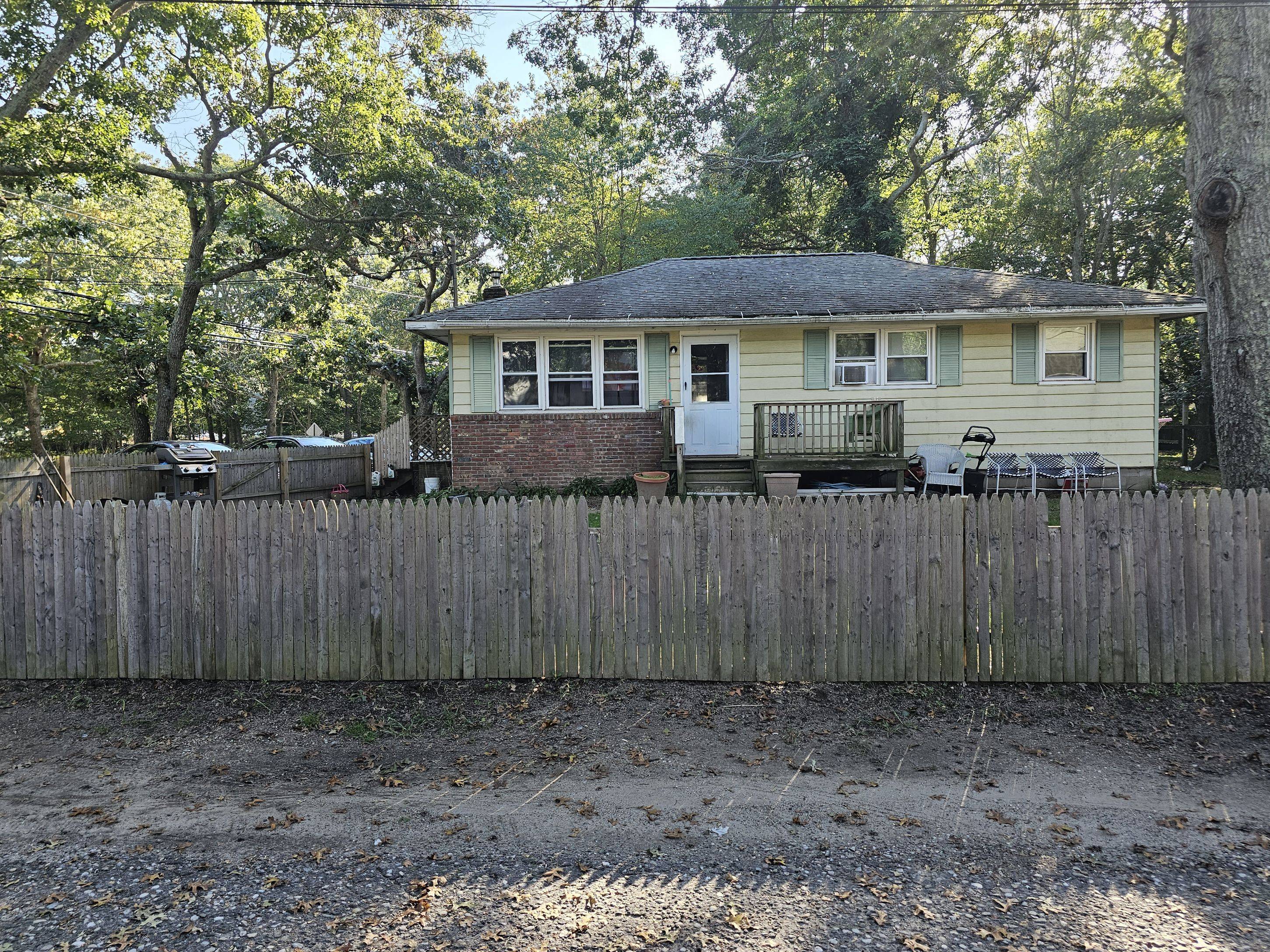 Explore The Potential of This East Hampton Location!