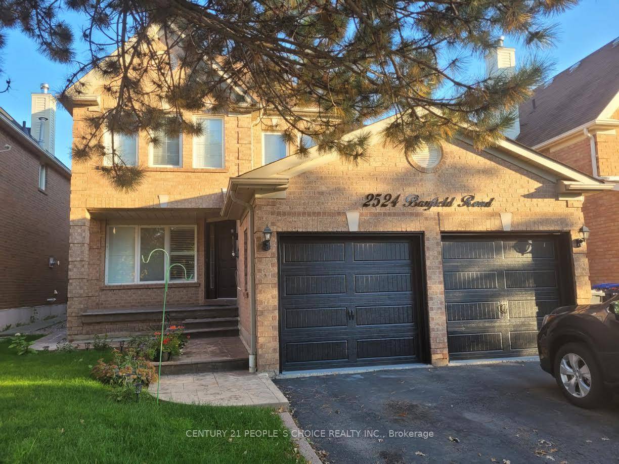 Bright and spacious 2 bedroom basement apartment located in the highly sought after Central Erin Mills area of Mississauga.