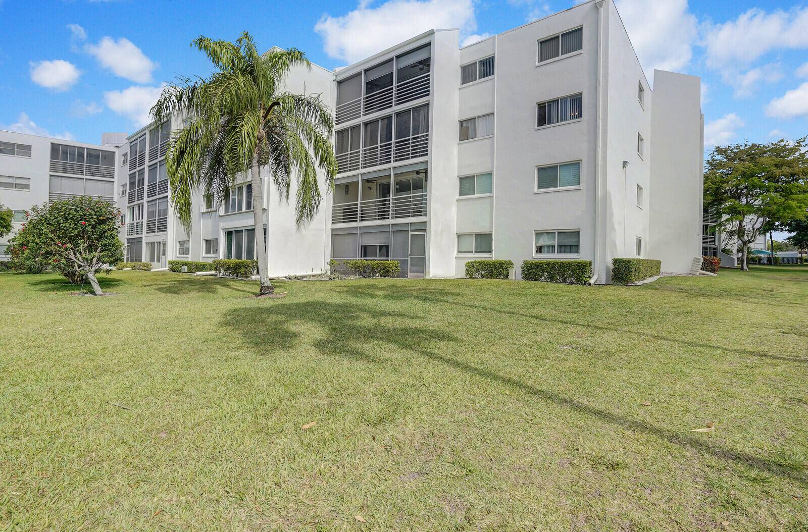 Welcome to this rarely available 3 bedroom, 2 bathroom corner penthouse condo fully furnished !