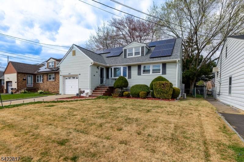 Welcome to this charming Cape Cod style home in the heart of Union Township !