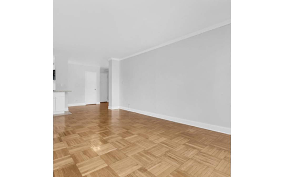 Welcome to Apt 8F, a charming one bedroom apartment located in the desirable Pembroke building at 435 East 77th Street, situated in the vibrant Upper East Side neighborhood of Manhattan.