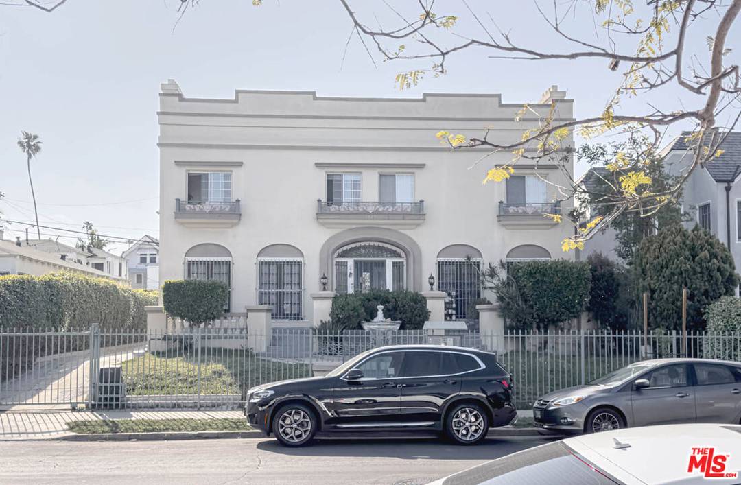 1125  3rd Ave 12BR La