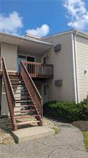 Upper 1 bedroom unit in prospect commons.