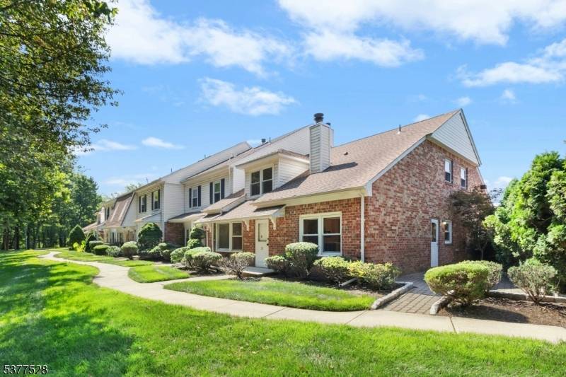 Discover the most sought after layout in Southwyck Village offering the ultimate in comfort convenience with a FIRST FLOOR PRIMARY BEDROOM SUITE, beautiful high end built ins, wood flooring throughout ...
