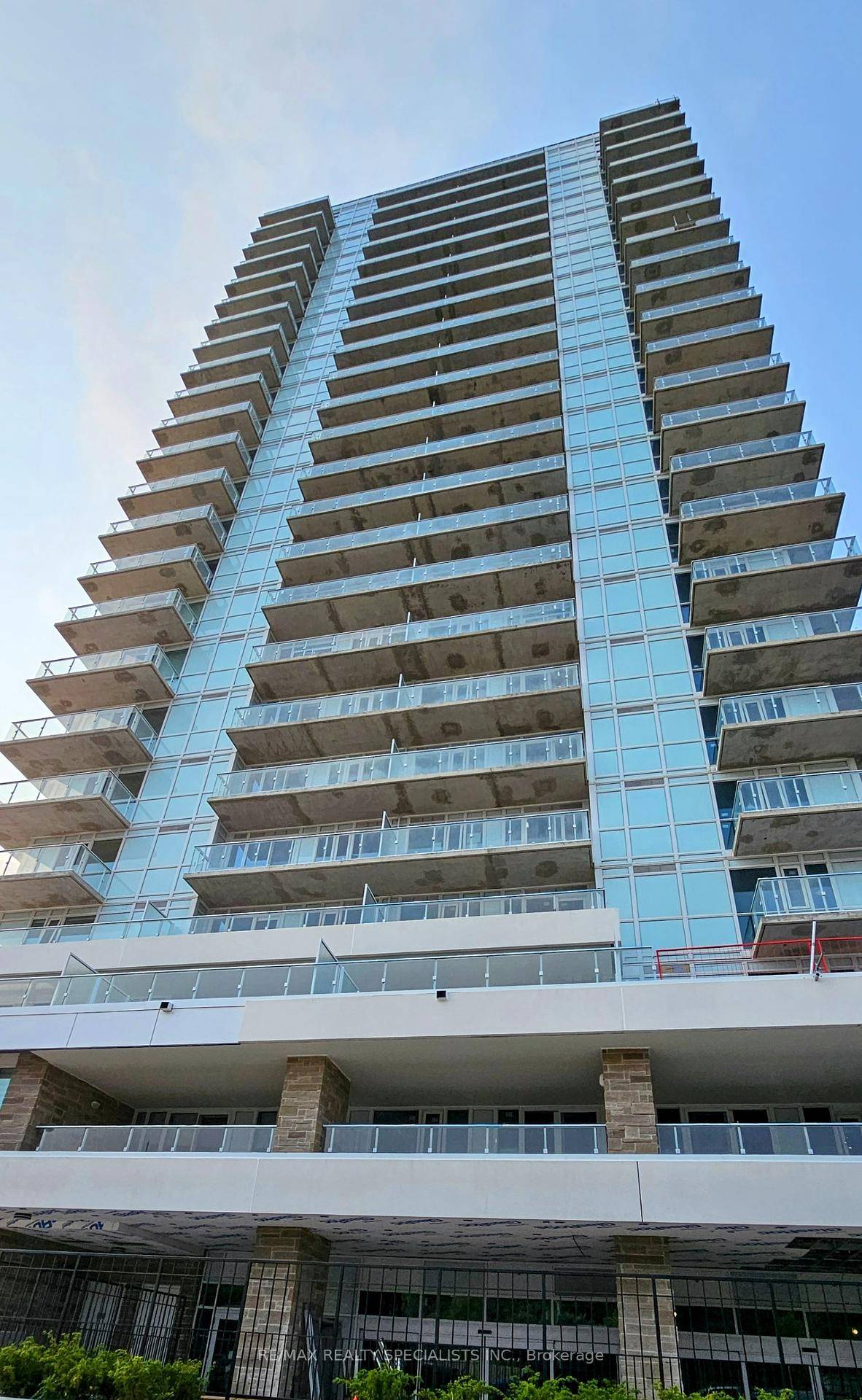 Welcome to the Ravine Condo in the heart of the city.