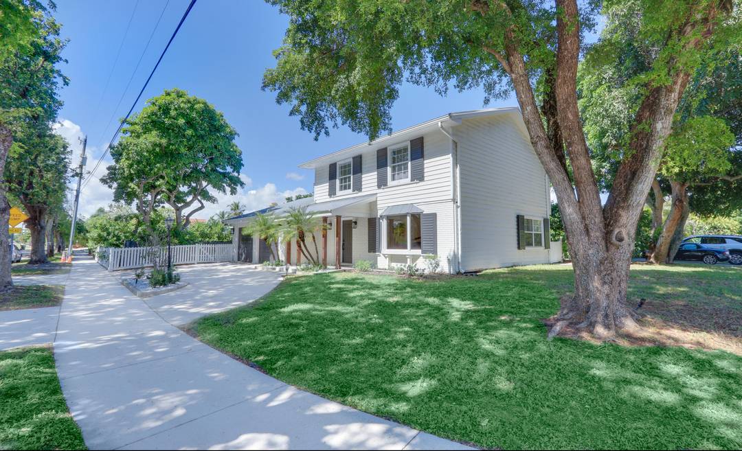 Experience south Florida living at its finest in this beautifully modern waterfront property.