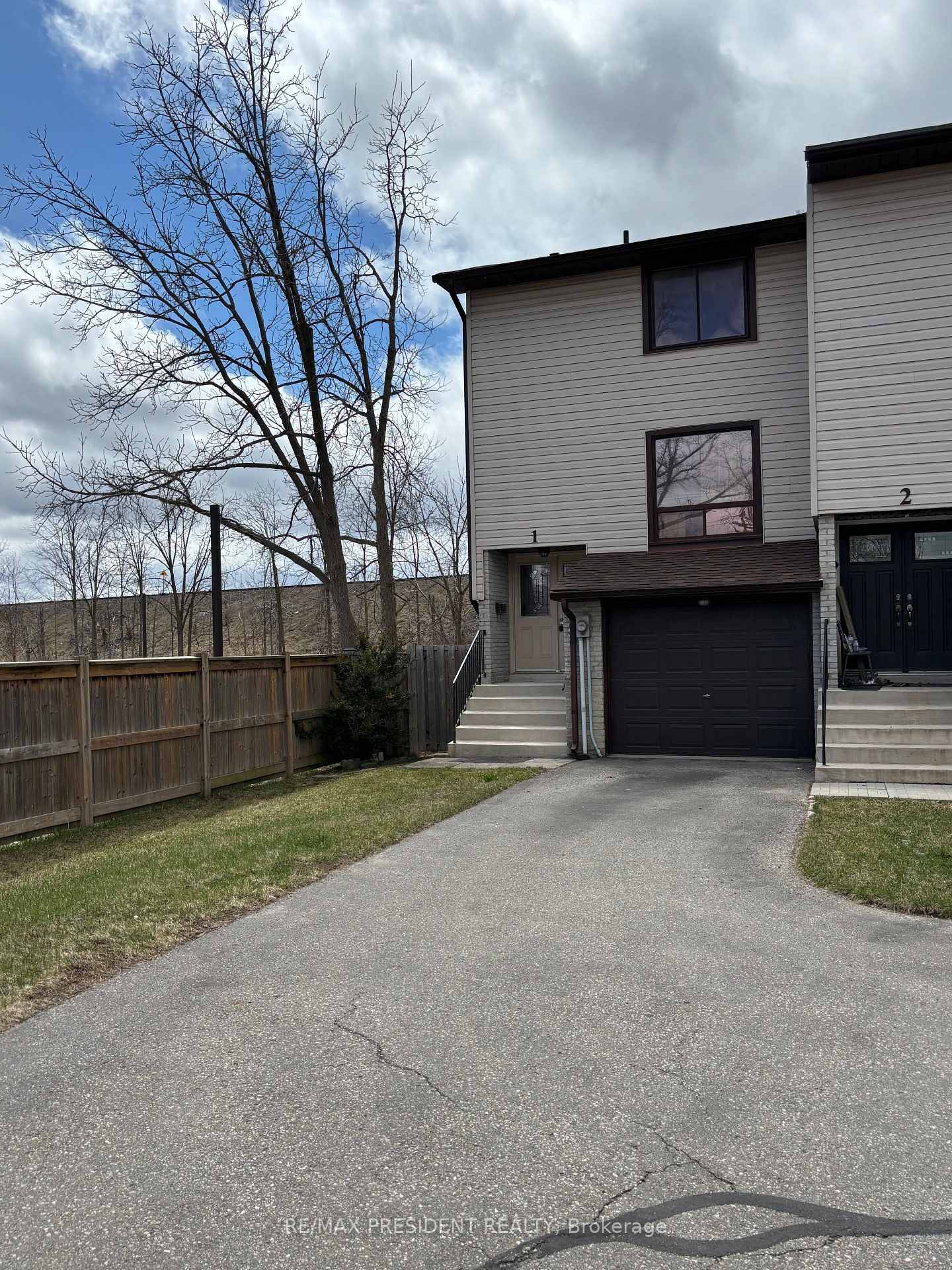 Best priced townhome right across Milton.