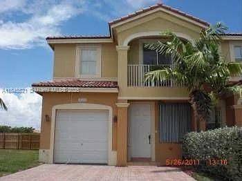 Investor Opportunity ! This well maintained townhouse offers strong rental potential with minimal upkeep.