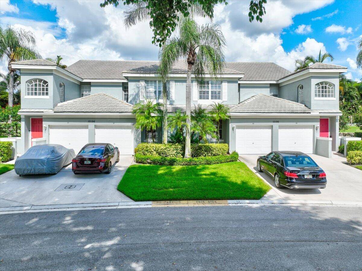This spacious 3 bedroom, 2 bathroom condo offers 2, 067 sq ft of light filled living space on the 2nd floor, featuring one of the larger floor plans available in ...