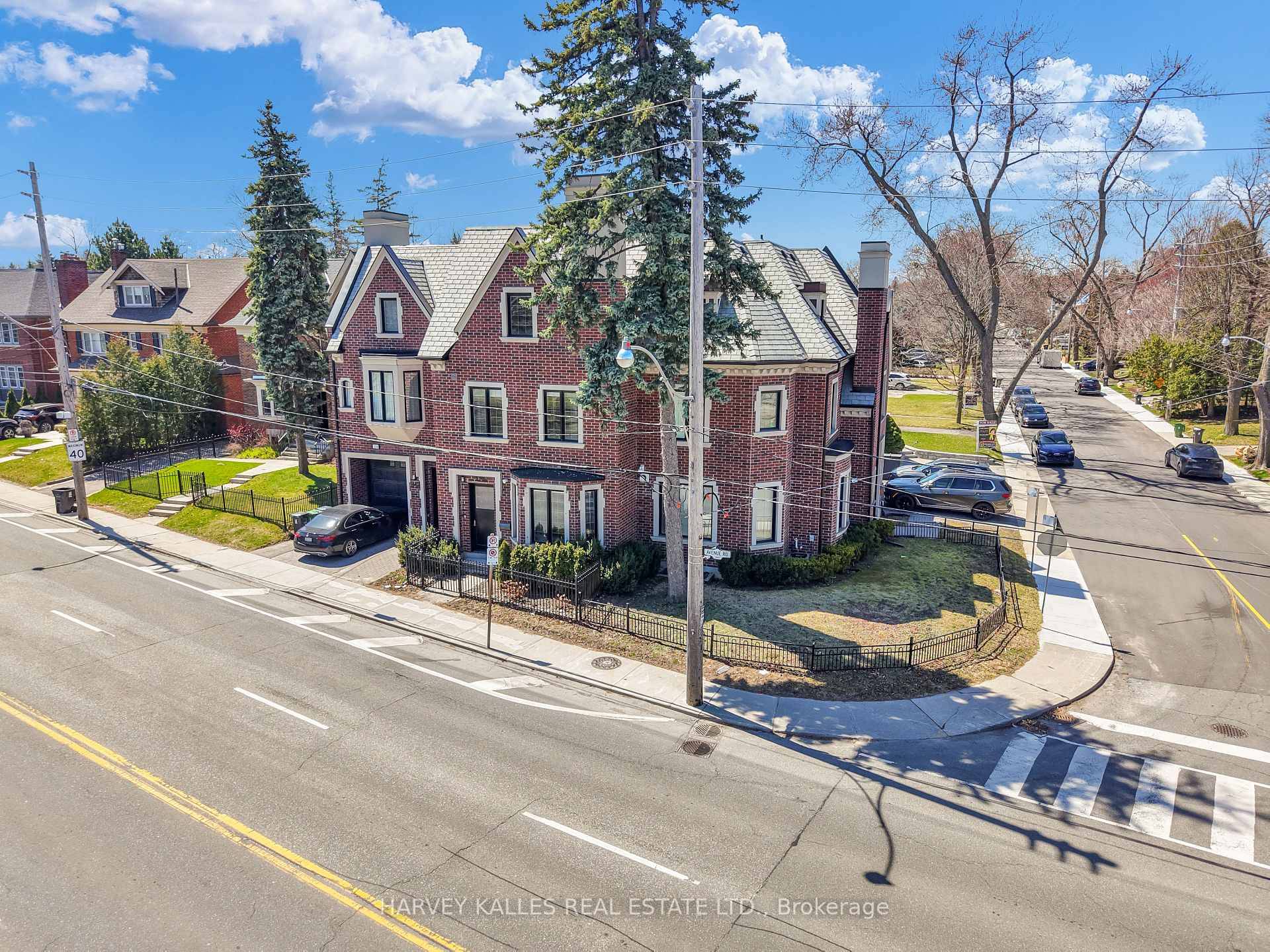 Located In Prime Lytton Park, This Stunning 3 Storey Home Offers A Bright, Open Concept Main Floor With Spacious Living And Dining Areas And A Gourmet Eat In Kitchen At ...