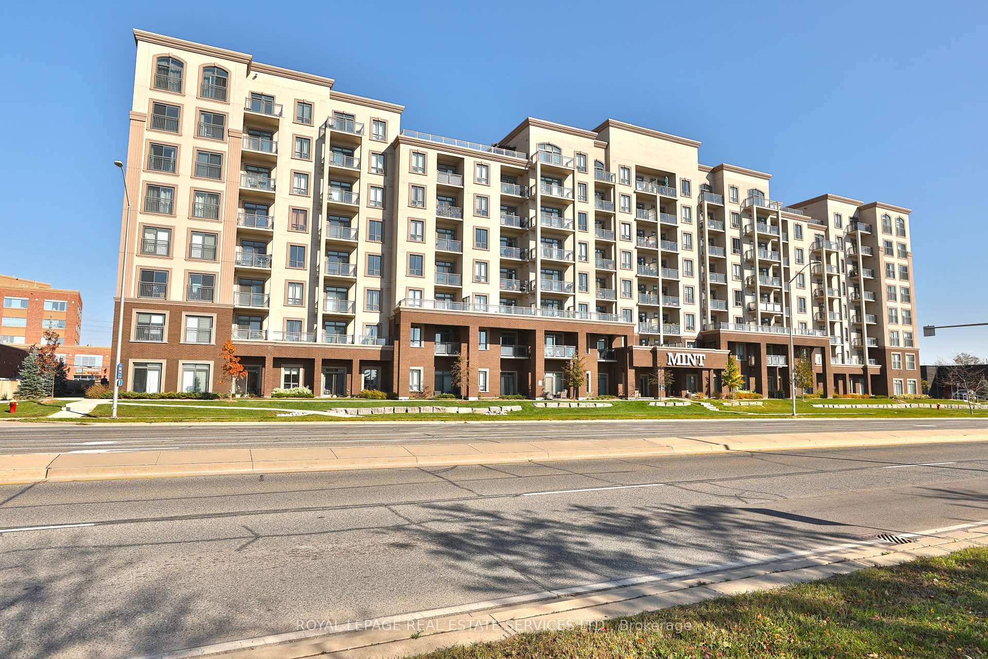 FABULOUS 1 BEDROOM amp ; 1 BATHROOM SUITE AT THE POPULAR MINT CONDOS !