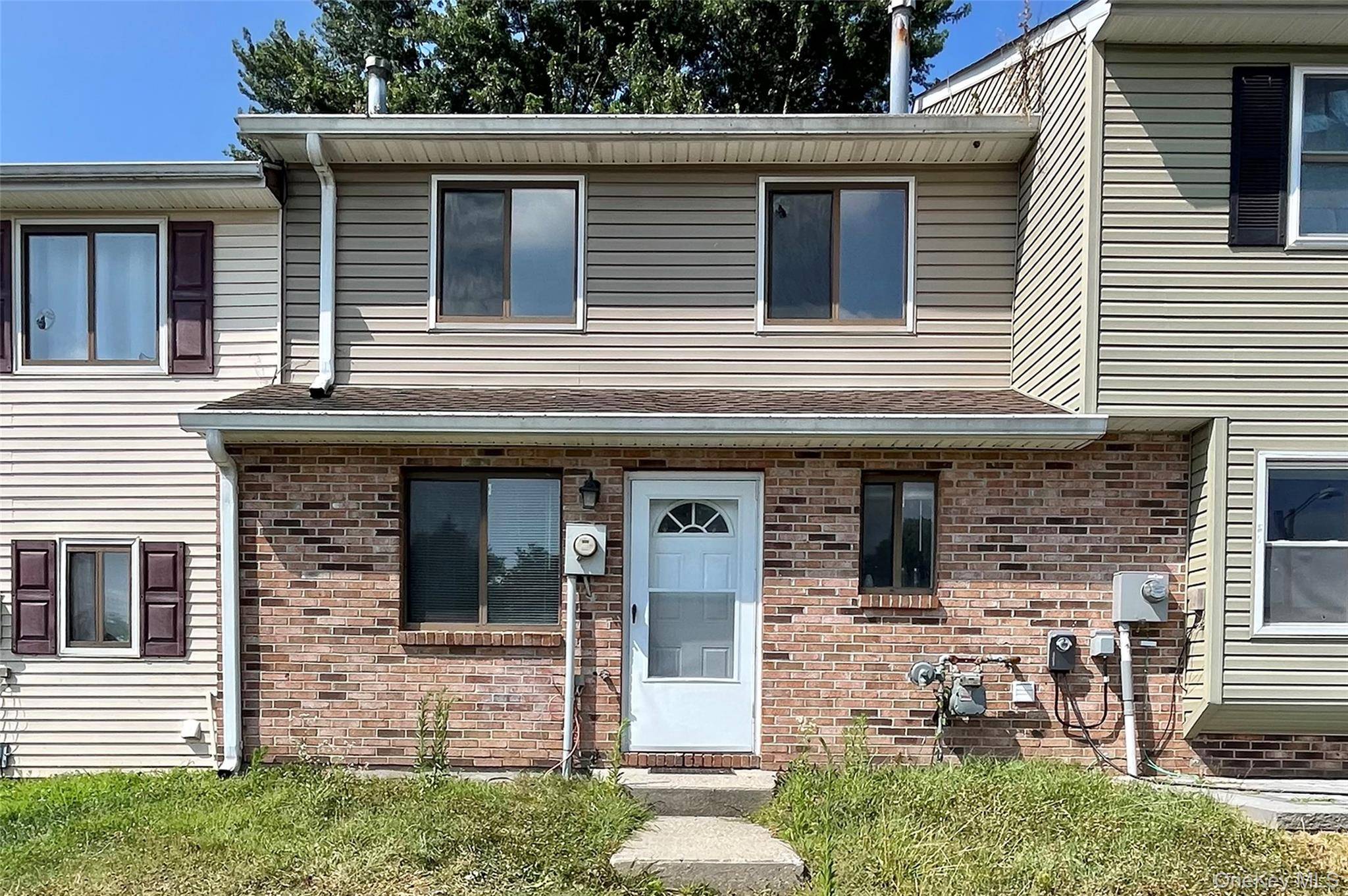 Back on the Market...... COUNTRY CLUB HEIGHTS !