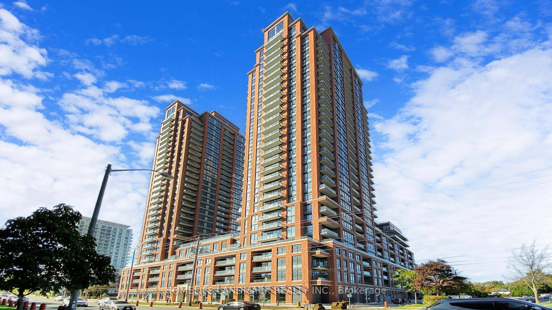 Luxury Brand New 2 Bedroom Den Condo Suite At Pinnacle Toronto East Of Sheppard amp ; Warden !