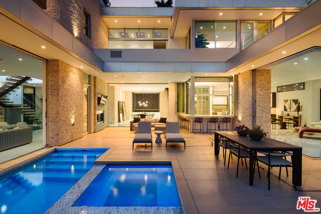 9311 Readcrest Dr 6BR Beverly Hills Post Office | B.H.P.O. La